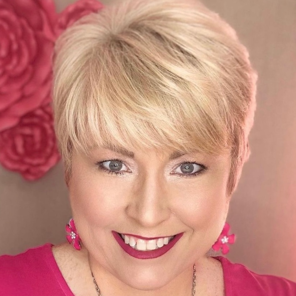 Meet your Posher, Connie
